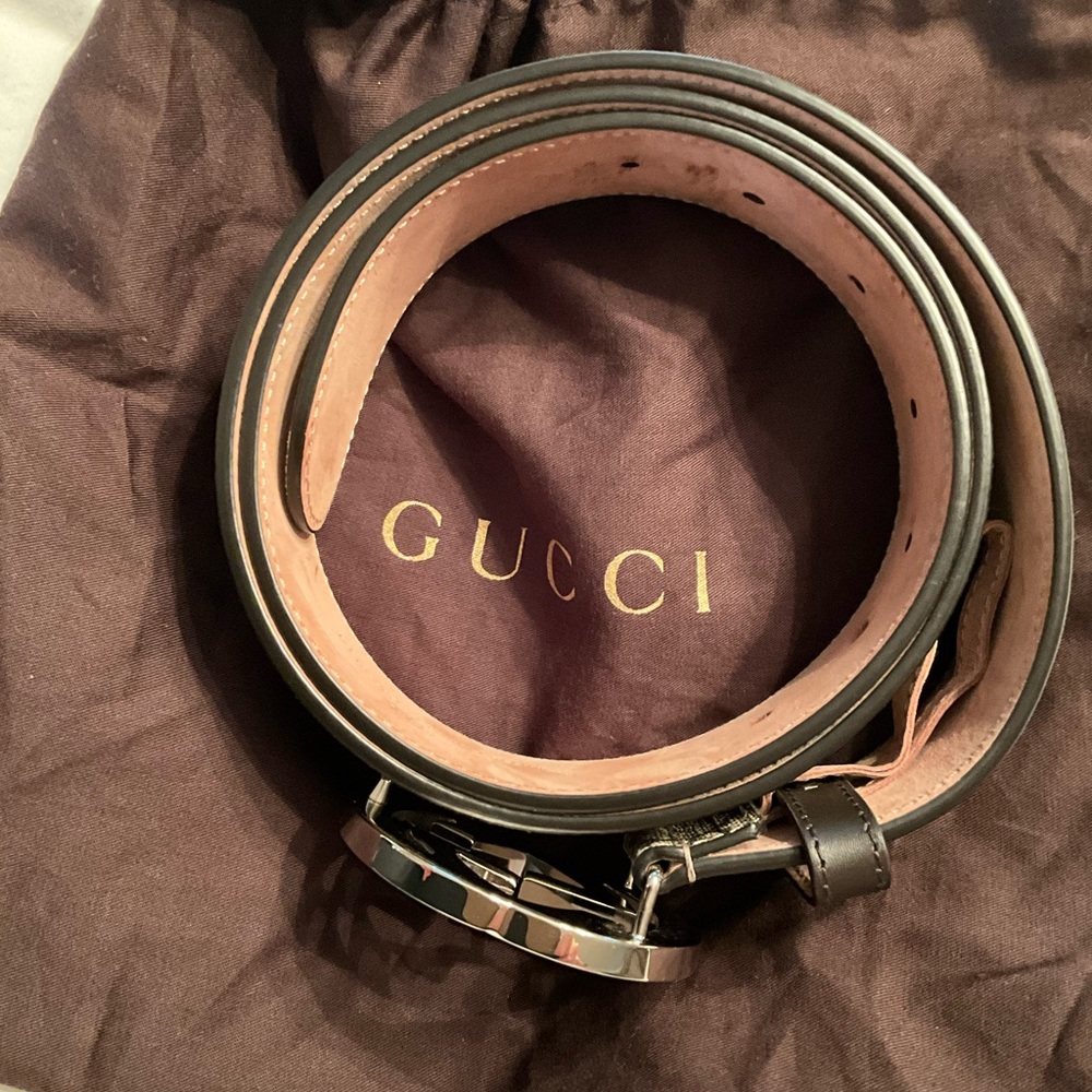 Gucci GG Supreme Unisex Leather Belt - Picture 2 of 7
